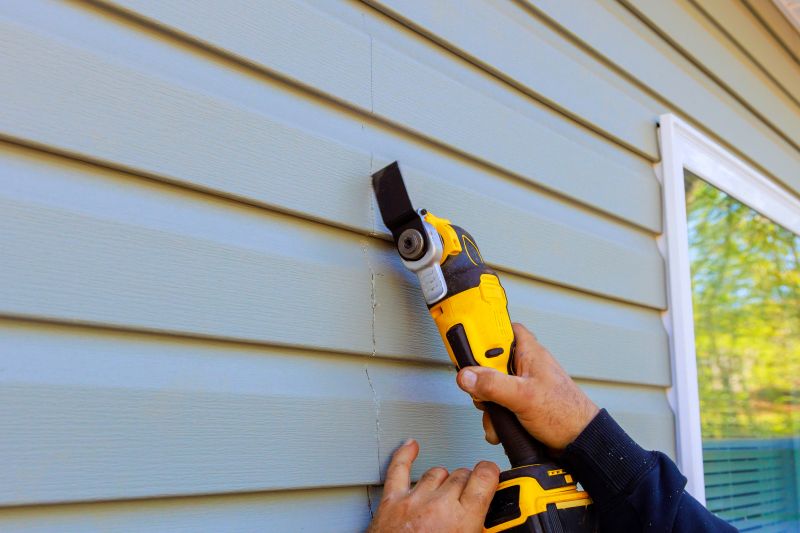 Vinyl Siding Repair Expert