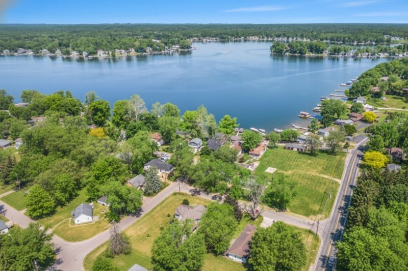 Best Siding Repair pros in White Lake, MI