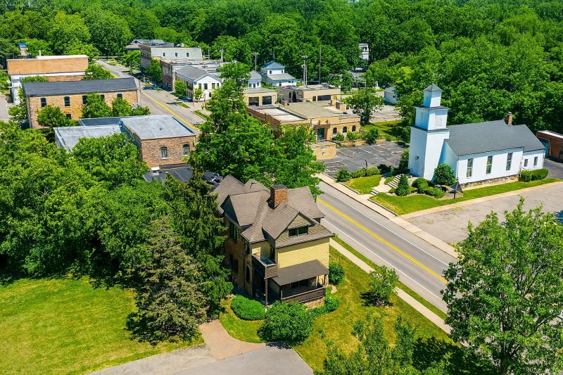 Best Siding Repair pros in Holly, MI